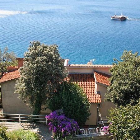 Apartments By The Sea Stanici, Omis - 1028 Tice Exterior foto