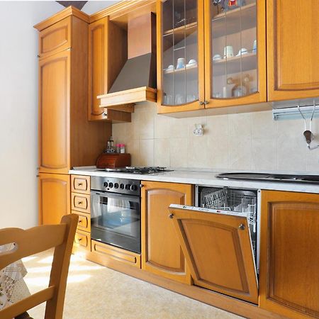 Apartments By The Sea Stanici, Omis - 1028 Tice Exterior foto