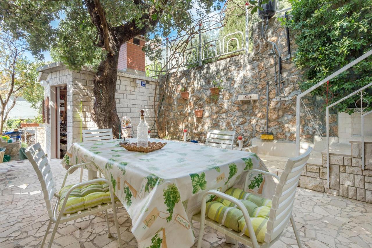 Apartments By The Sea Stanici, Omis - 1028 Tice Exterior foto